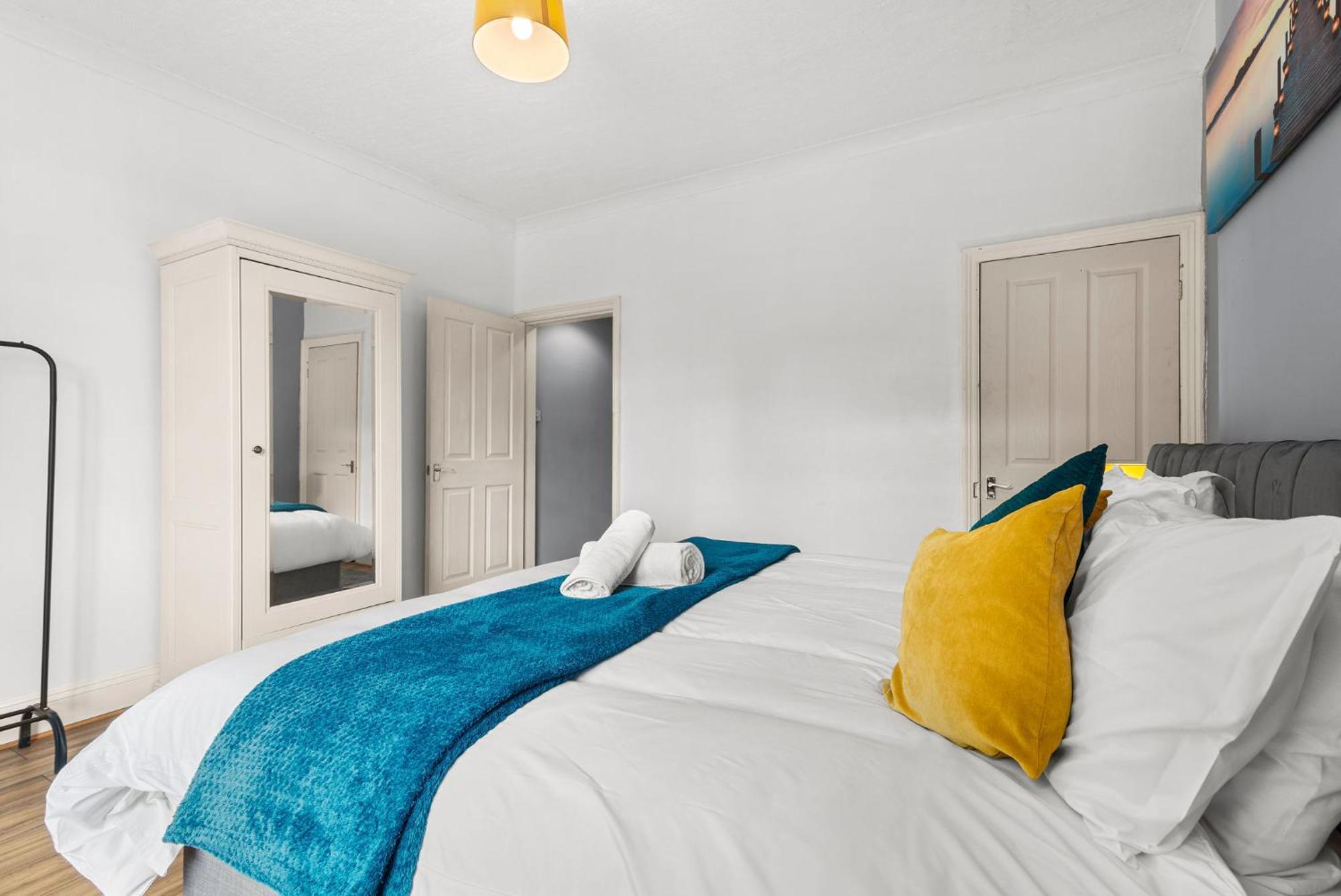 Hilltop Place Suites Near Meadowhall Sheffield Luaran gambar